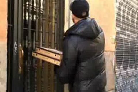 kinky bushy Pizza twink bangs