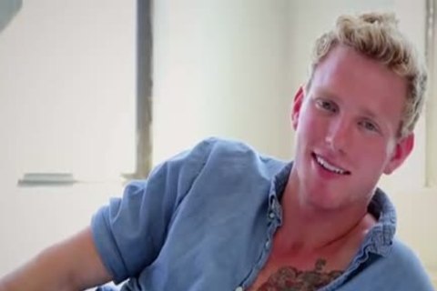 hoe blonde tempt Camera man