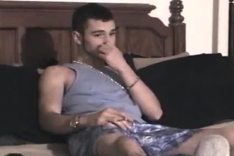 filthy White dude With big Pipe Takes Care Of Business