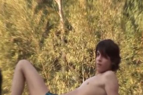 teen (18+) Face love juice Sprayed