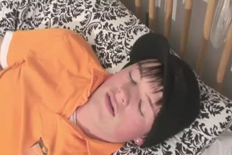 brunette man Strokes Himself And Dildos booty