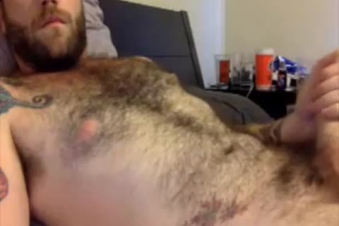 This bushy Dilf loves To wank Off On web camera