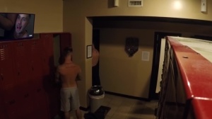 males In Public 23 - wet And sleazy - cook jerking Hook up