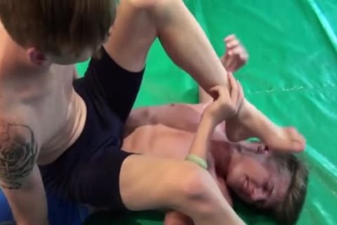 males Wrestle For fun