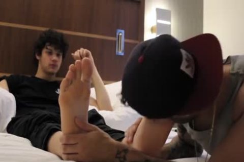 Feet Worship Guy - foot-worship at Very Gay Boys