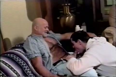 Two sweet Bears For u