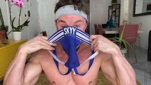 FalconStudios - Bodybuilder Skyy Knox pumping sex scene