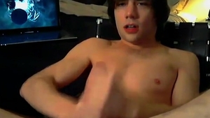 ZackRandall.net: Zack beside Randall in the bed