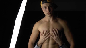 EastBoys.com: Hairless muscle gay POV massage on web-cam