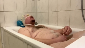 BHDL - THE BREATHTUB three - extreme LATEXGLOVE BREATHPLAY WITH sperm drinking IN THE BATHTUB -