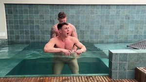 OF - TOM bangs VICTOR'S MUSCLE ass - Tom Valentine & Victor Vivone