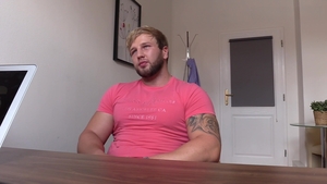 Dirty Scout: Making Extra Crowns with This Hunk