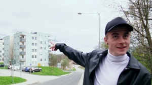 Czech Hunter: Horny Waiter Takes My Huge Cock